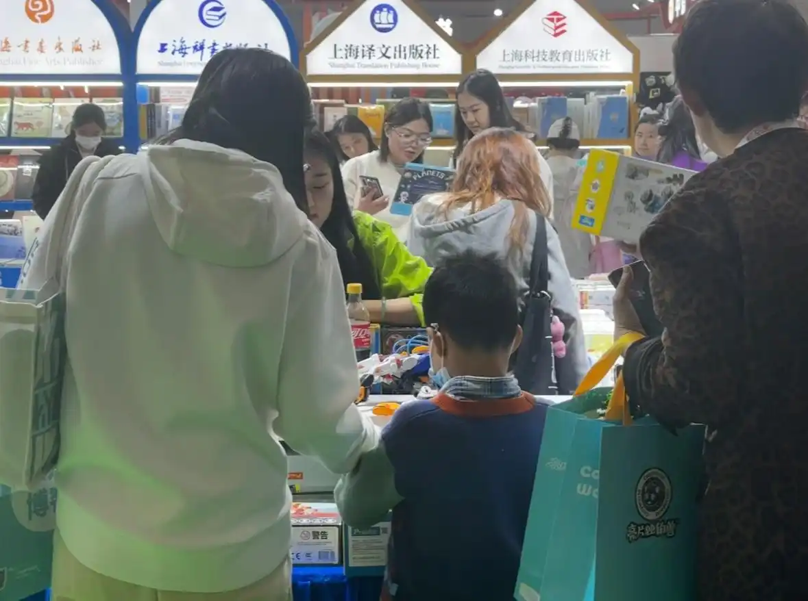 今年前10个月，抖音、小红书等内容电商卖出了47.6%的少儿图书