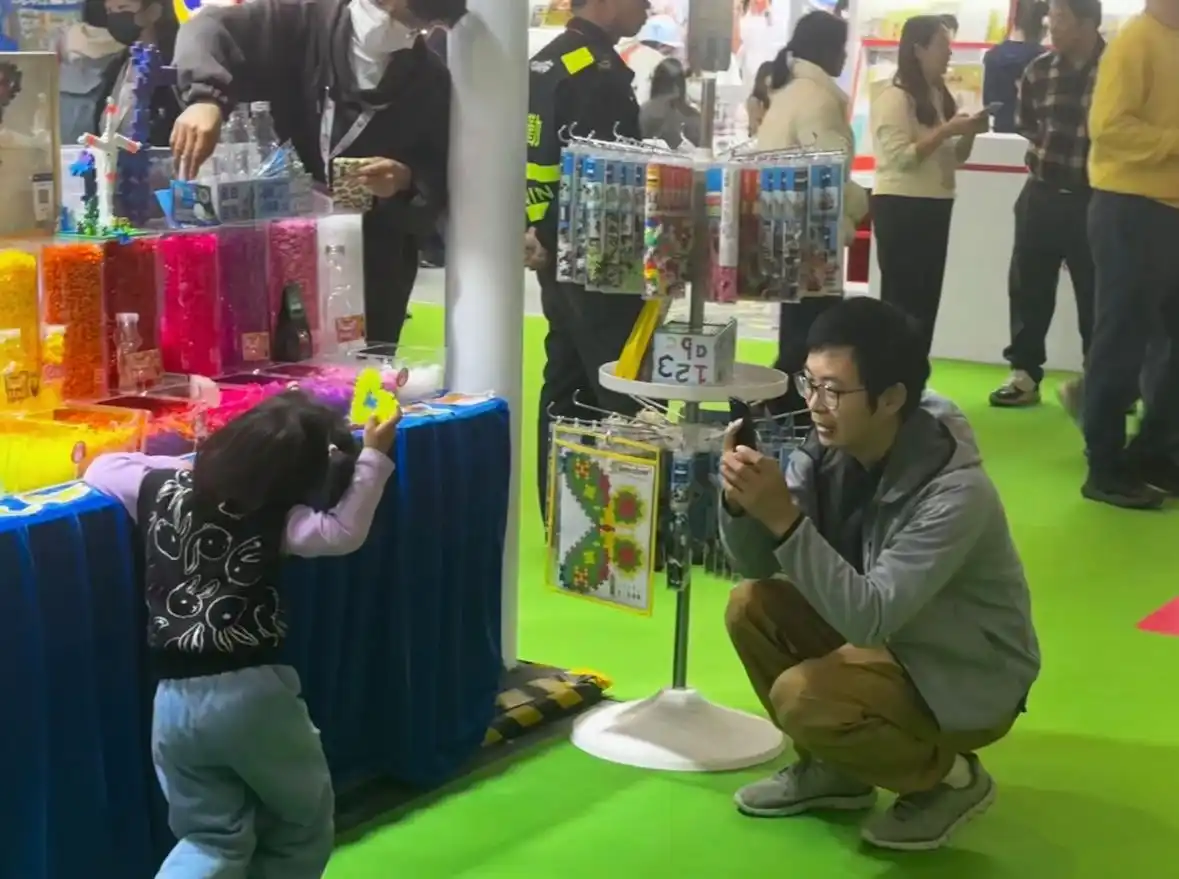 今年前10个月，抖音、小红书等内容电商卖出了47.6%的少儿图书