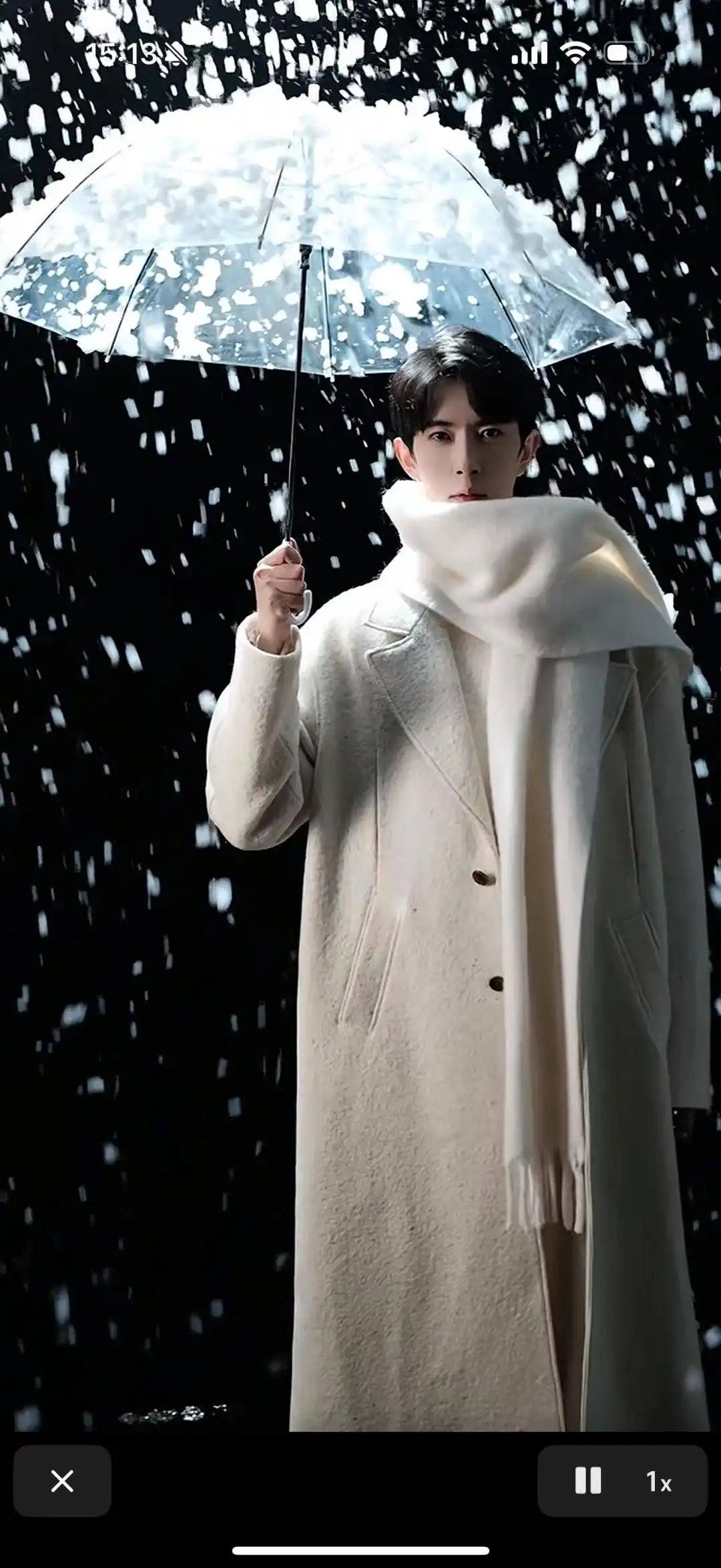 “于朦胧账号已搜不到，视频评论区控评”，客服回应；目前账号恢复搜索，其最后一条视频点赞超500万