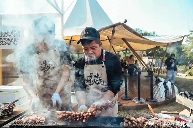 一份榜单，满城烟火：抖音如何接住散落街角的小店经济