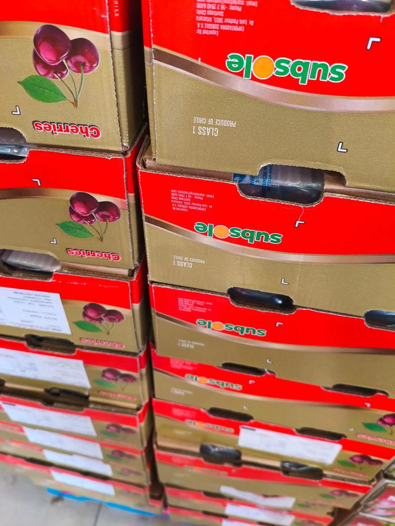 抖音电商智利海运车厘子火热开卖，产地直采更新鲜