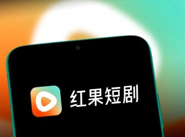 短剧进入免费时代，抖音推红果月活超2亿，河马已实现盈利，有制片人称如今“规则掌握在平台手中”，爆款短剧月分账上千万元，有的难回本