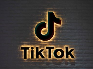 引力传媒：公司积极在TikTok平台开展社交营销业务并已获得TikTok英国区TSP与TAP牌照