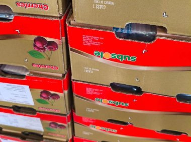 抖音电商智利海运车厘子火热开卖，产地直采更新鲜