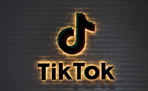 引力传媒：公司积极在TikTok平台开展社交营销业务并已获得TikTok英国区TSP与TAP牌照